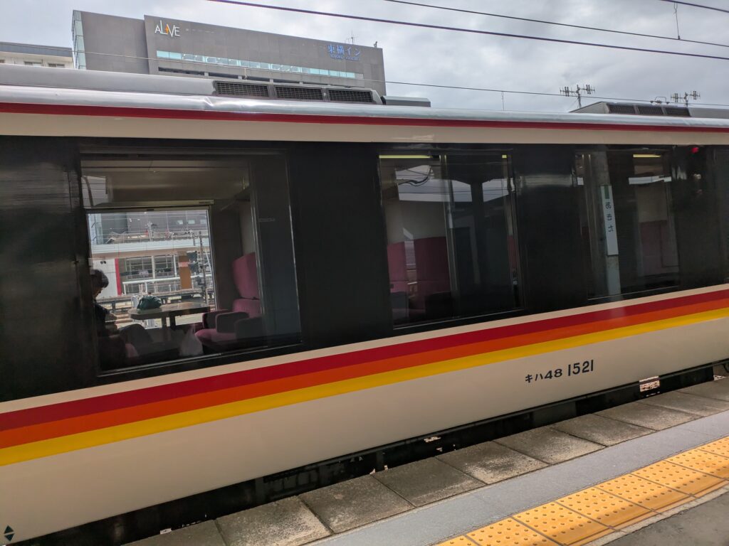 リゾートしらかみ キハ48系