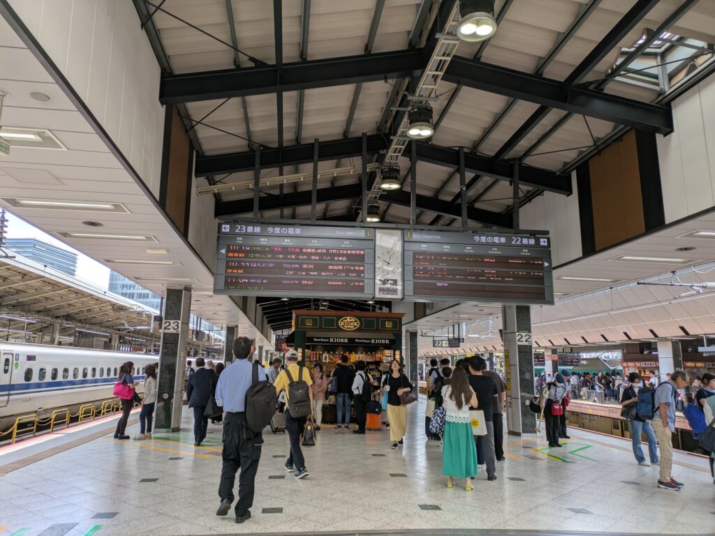 東京駅21番線ホーム