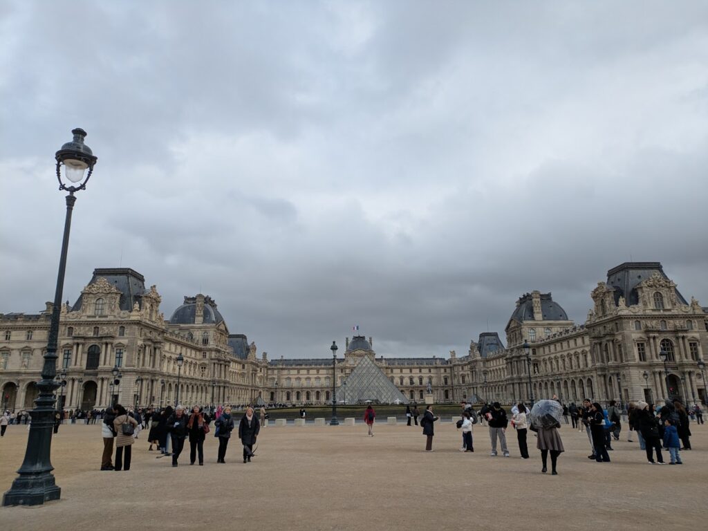 ルーブル美術館